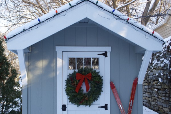 LE shed Xmas door