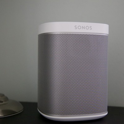 Sonos close up white