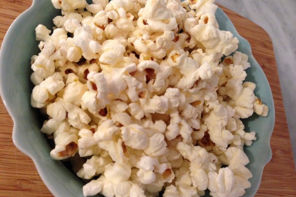 Popcorn in dish