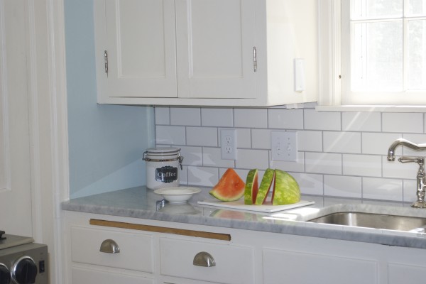 10 Tips for Tiling the Perfect Backsplash! – Love Equity